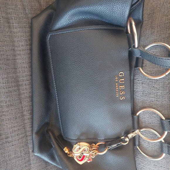 Guess shoulder bag for sale - Picture 1 of 4